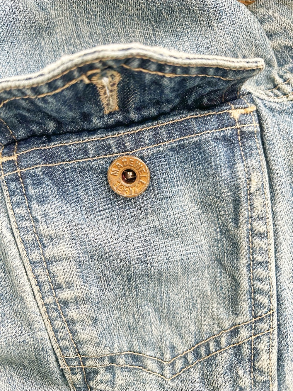 Madewell Light Blue Washed Denim Jacket - Picture 8 of 9